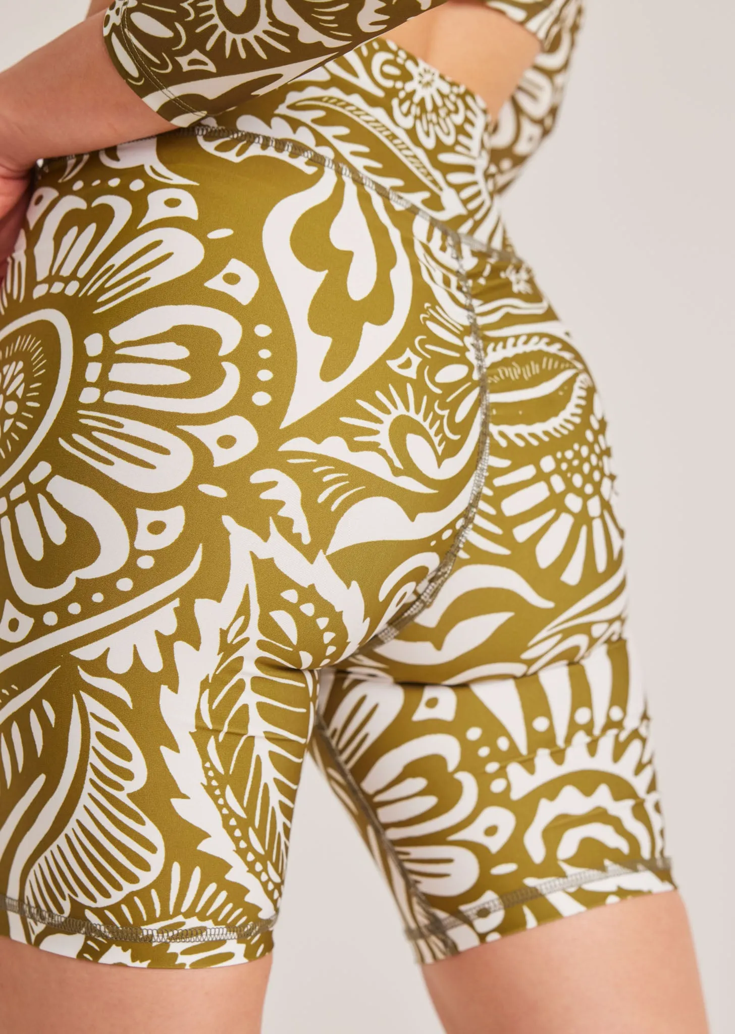 Αθλητικό biker με ethnic print | Χακί