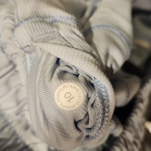 ❤️ LULULEMON HOTTY HOT II LINED SHORTS LONG 4&quot;, 10