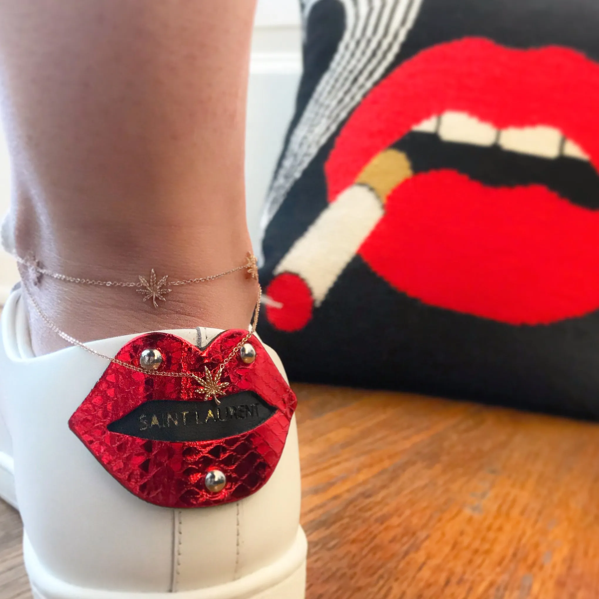 14K Gold Triple Marijuana Ankle Bracelet (Anklet)