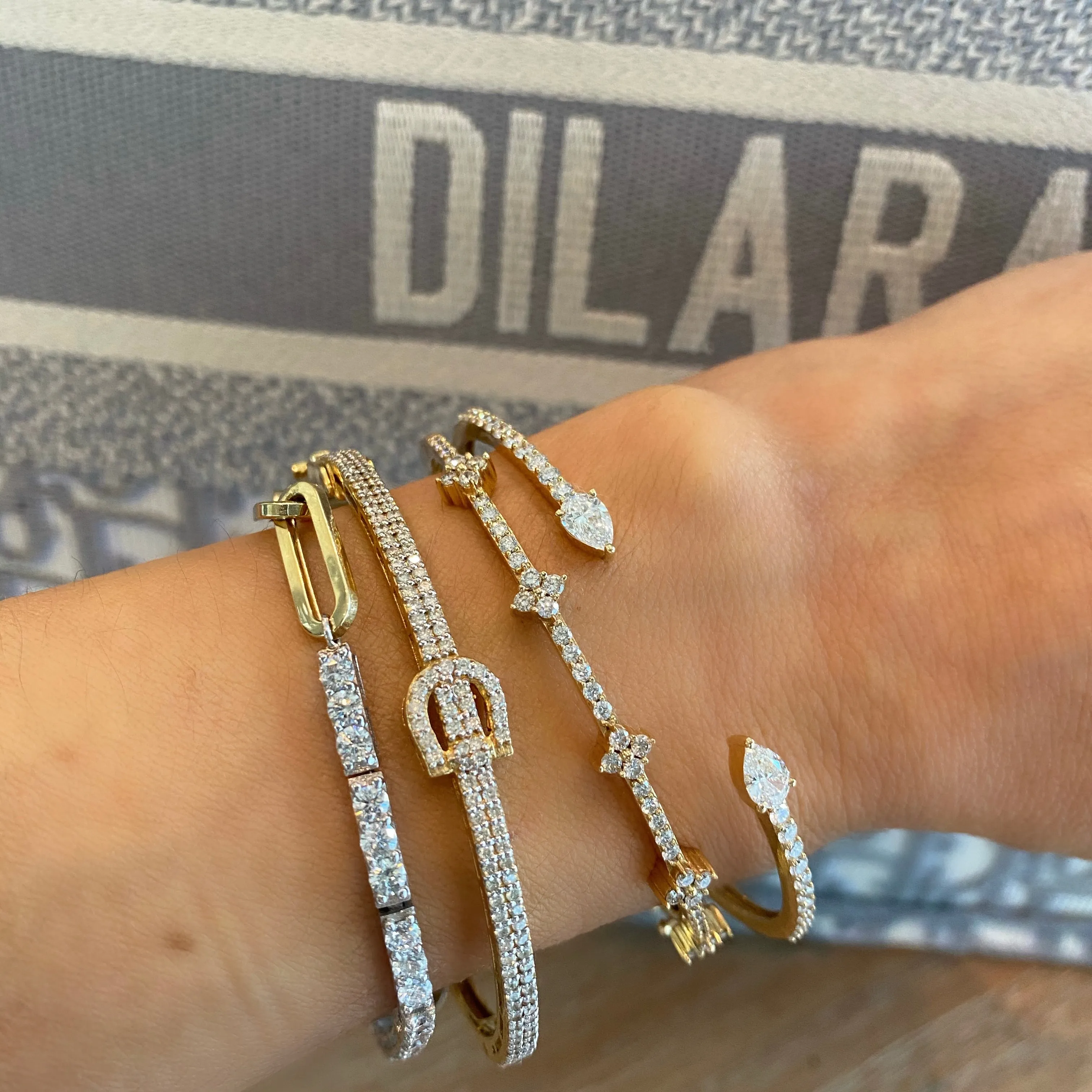 14KT Gold Diamond Buckle Bangle Bracelet