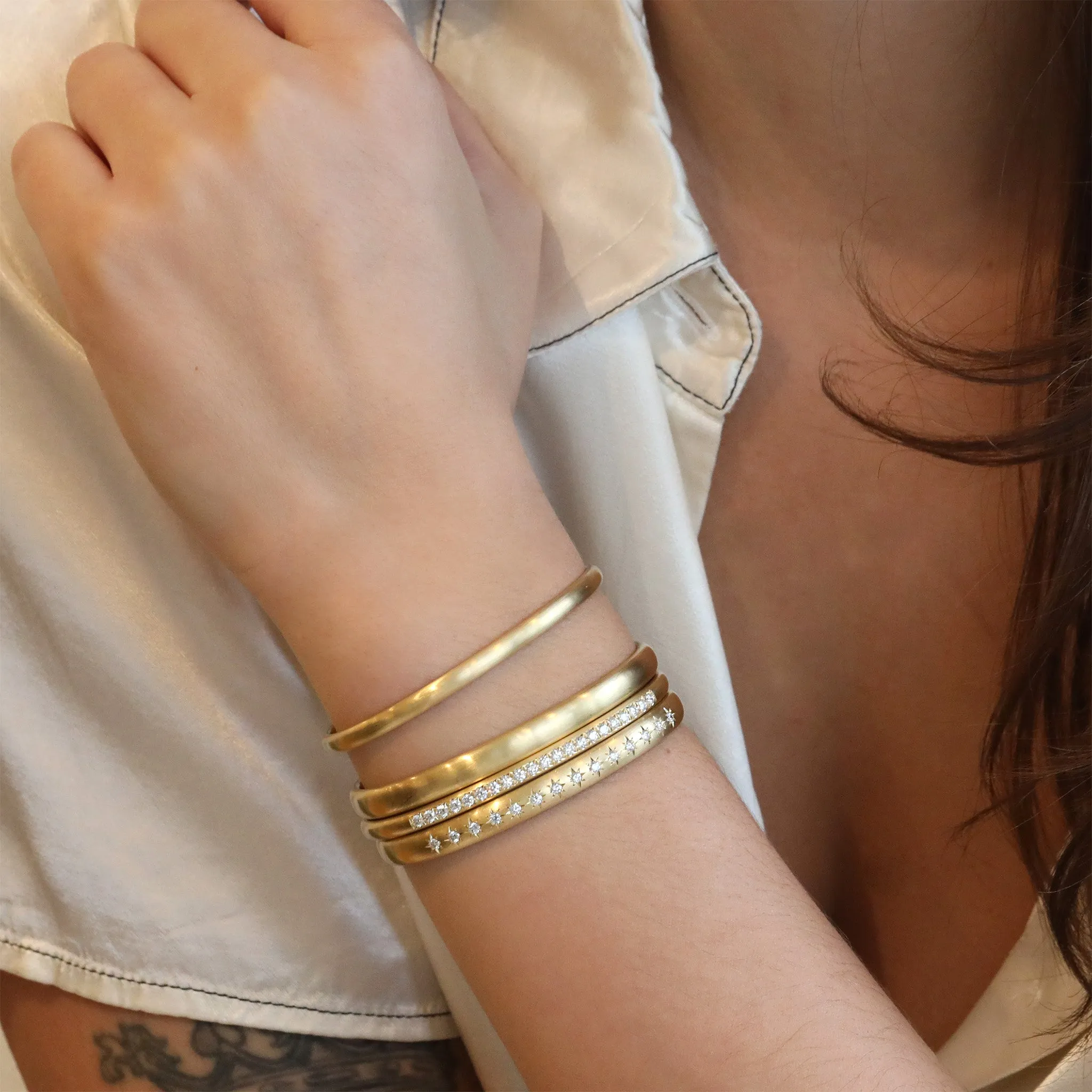 18K 4mm Rounded Cuff Bracelet