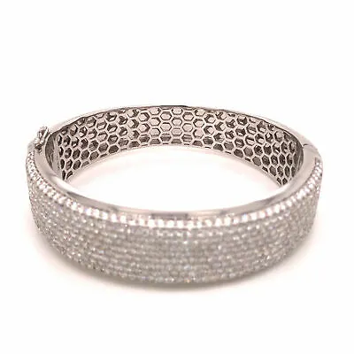 18K Diamond Pave Bangle White Gold