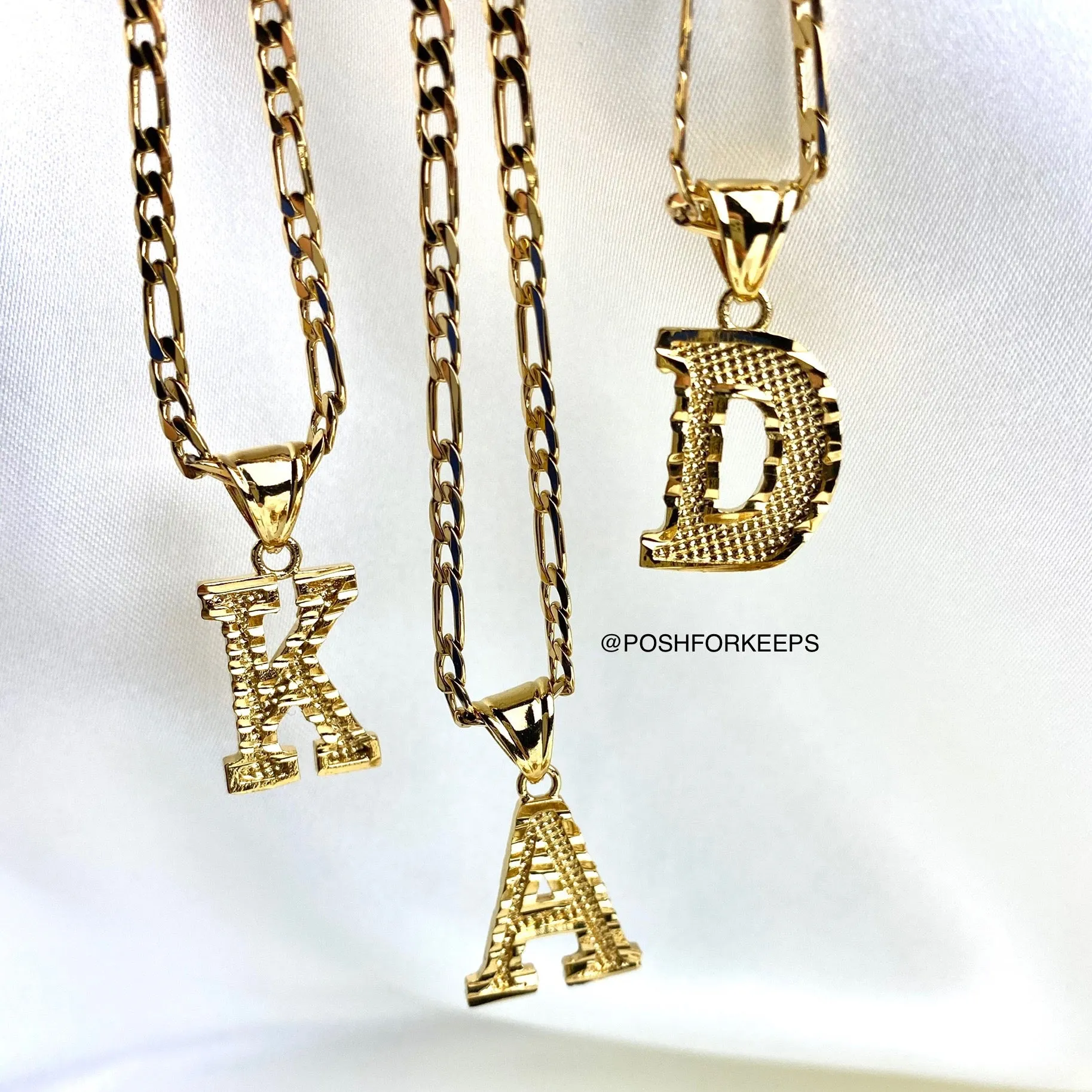 18K GOLD BLOCK INITIAL FIGARO