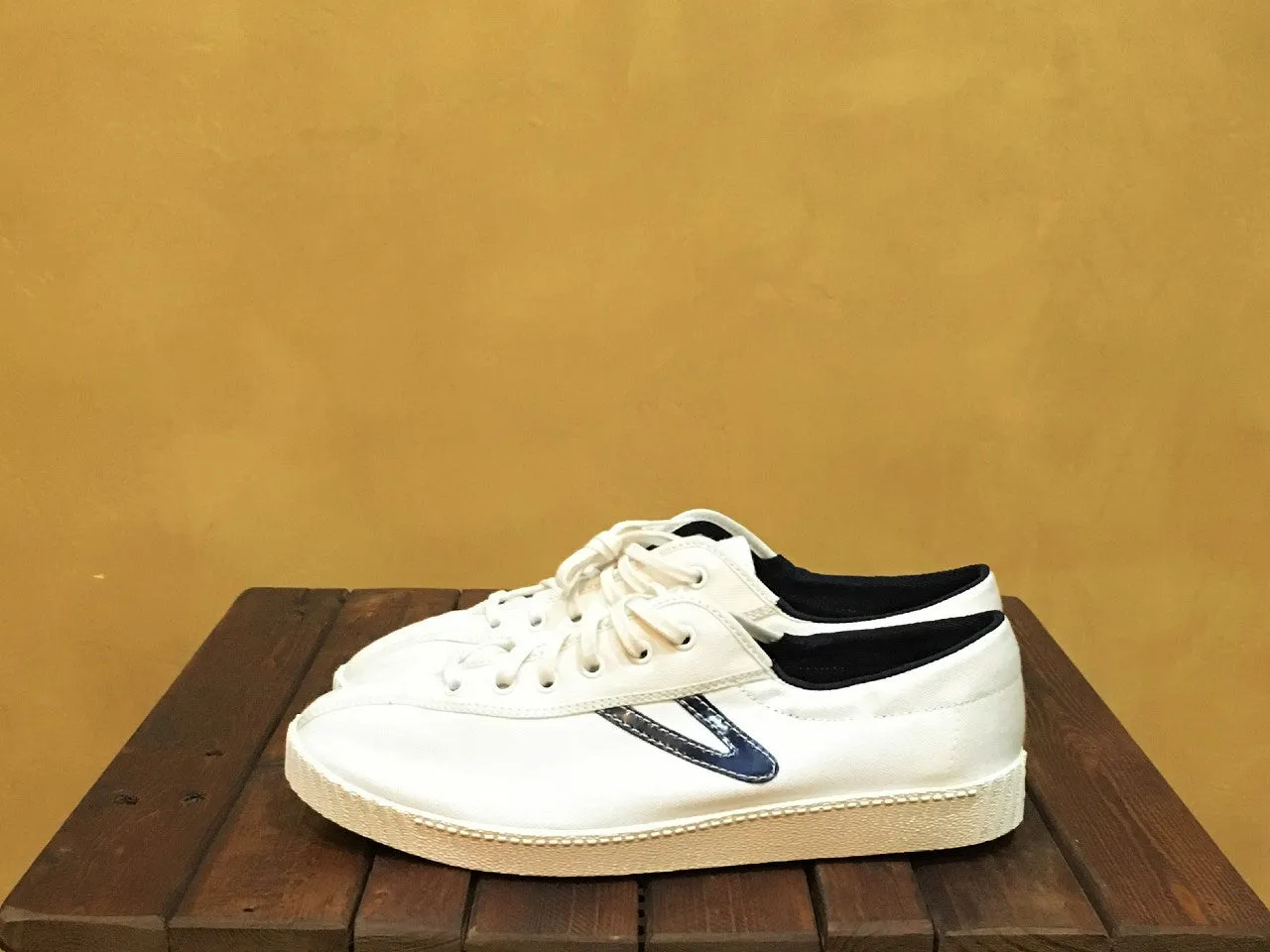 47222701 Tretorn Nylite Canvas White/Peacoat