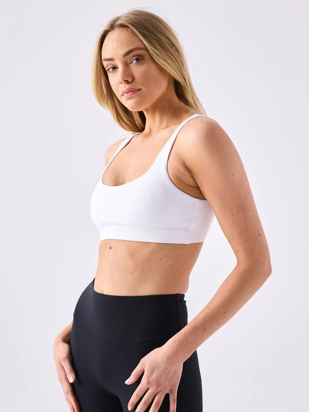 Airbrush Lite Twist Back Bra - White