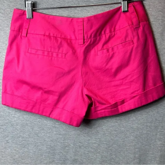 Alice &amp; Olivia Cady Shorts Women Size 2 Hot Pink EUC Slimming