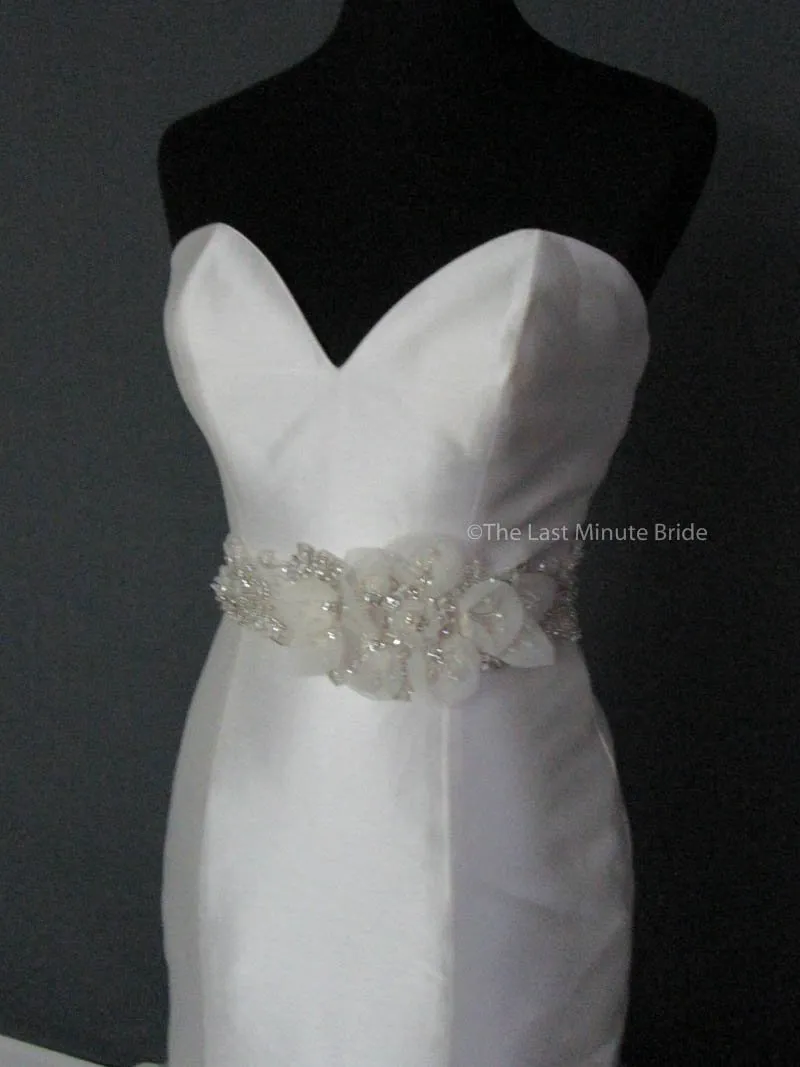 Allure Bridals 9416 size 14
