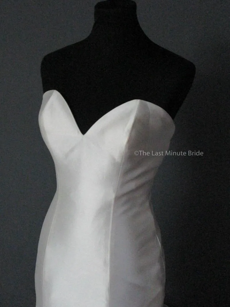 Allure Bridals 9416 size 14
