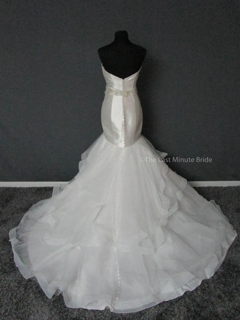 Allure Bridals 9416 size 14