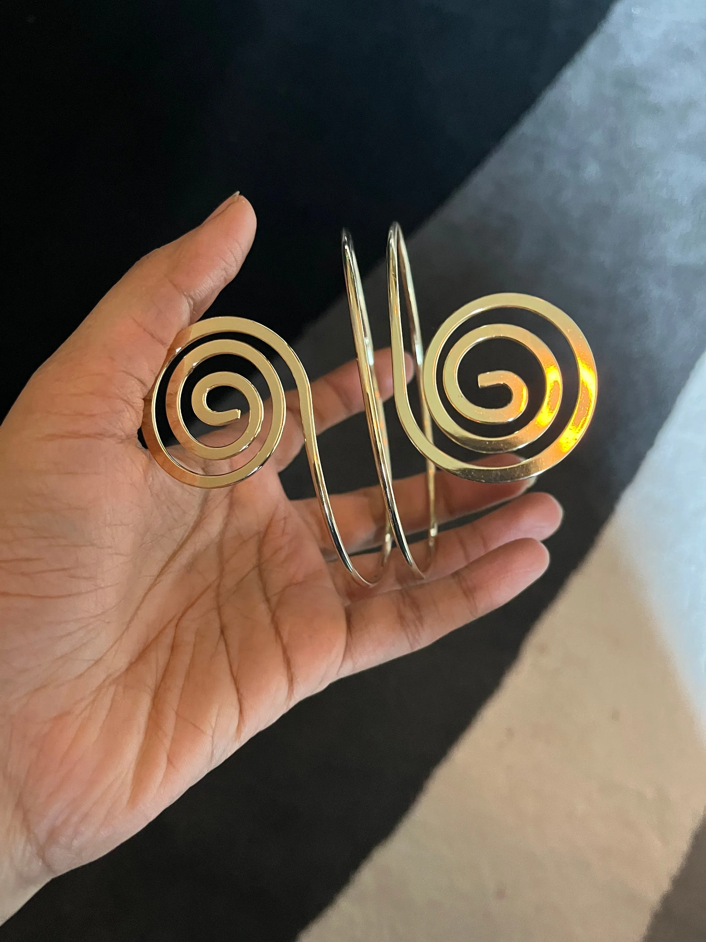 Armlet, arm cuff bracelet, gold armband, spiral metal bracelet , gold arm cuff bracelet, boho bracelet , upper arm bracelet