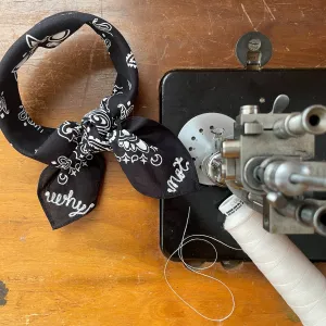 Bandana - Black - Knotted 2 Words
