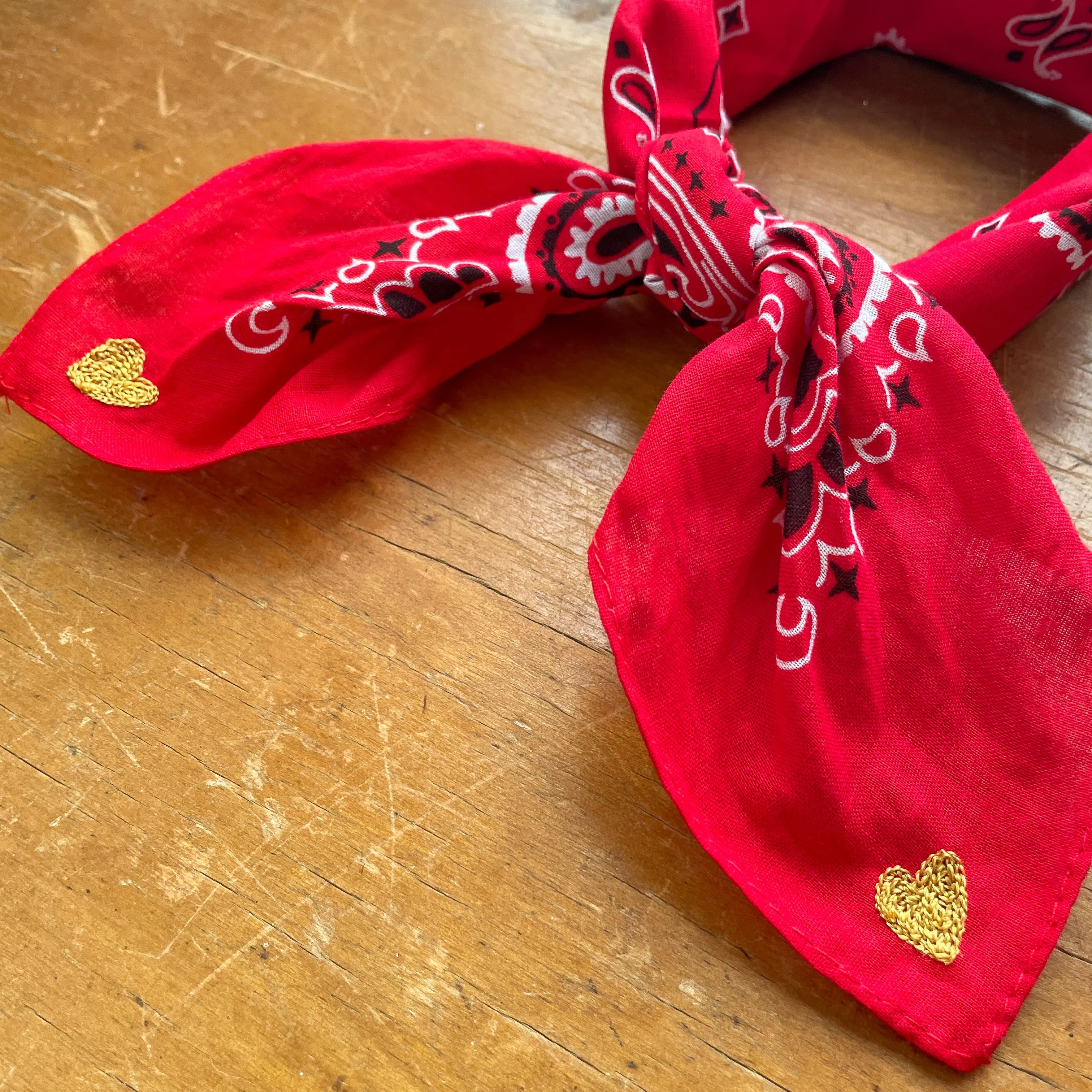 Bandana - Red - Gold Hearts