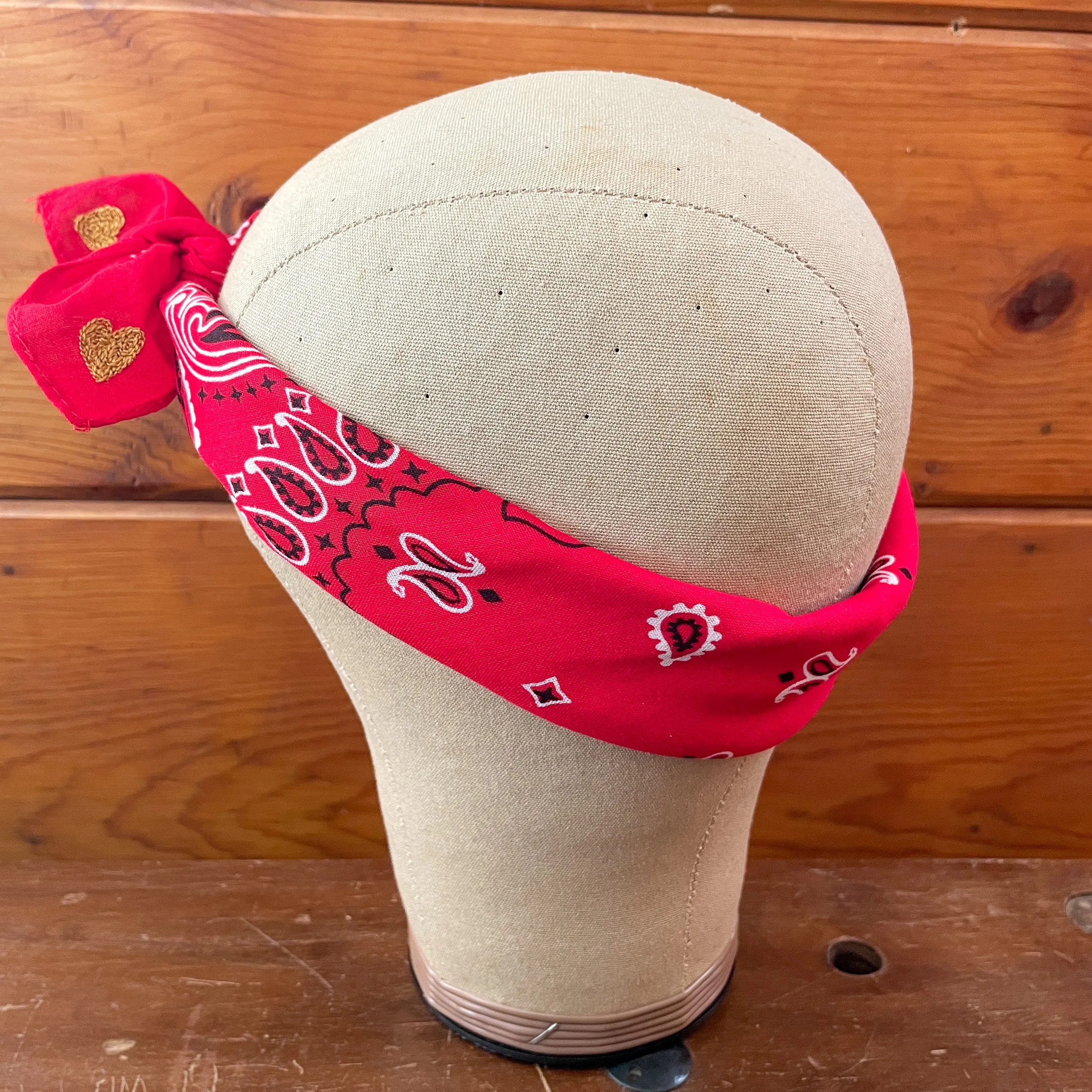 Bandana - Red - Gold Hearts