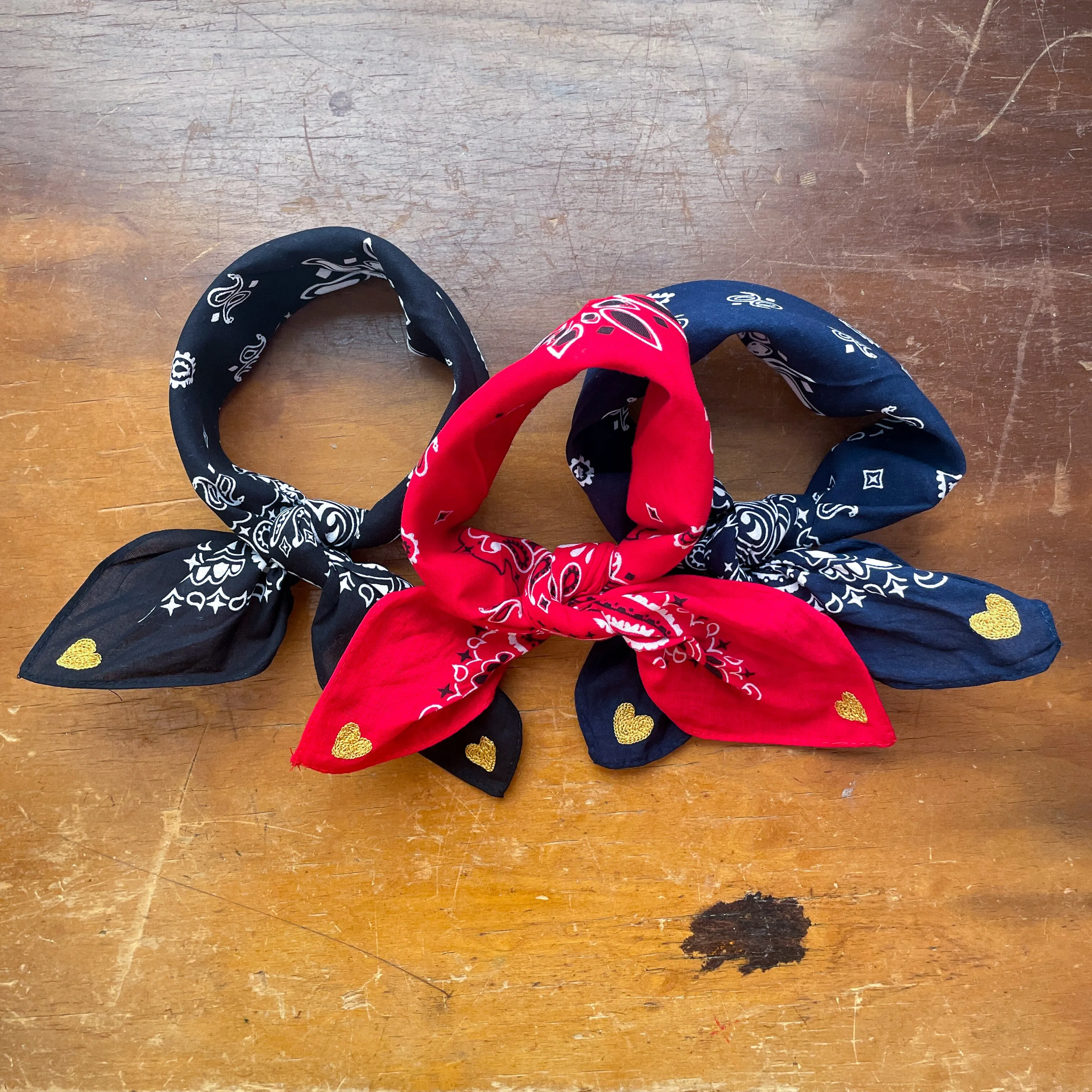 Bandana - Red - Gold Hearts