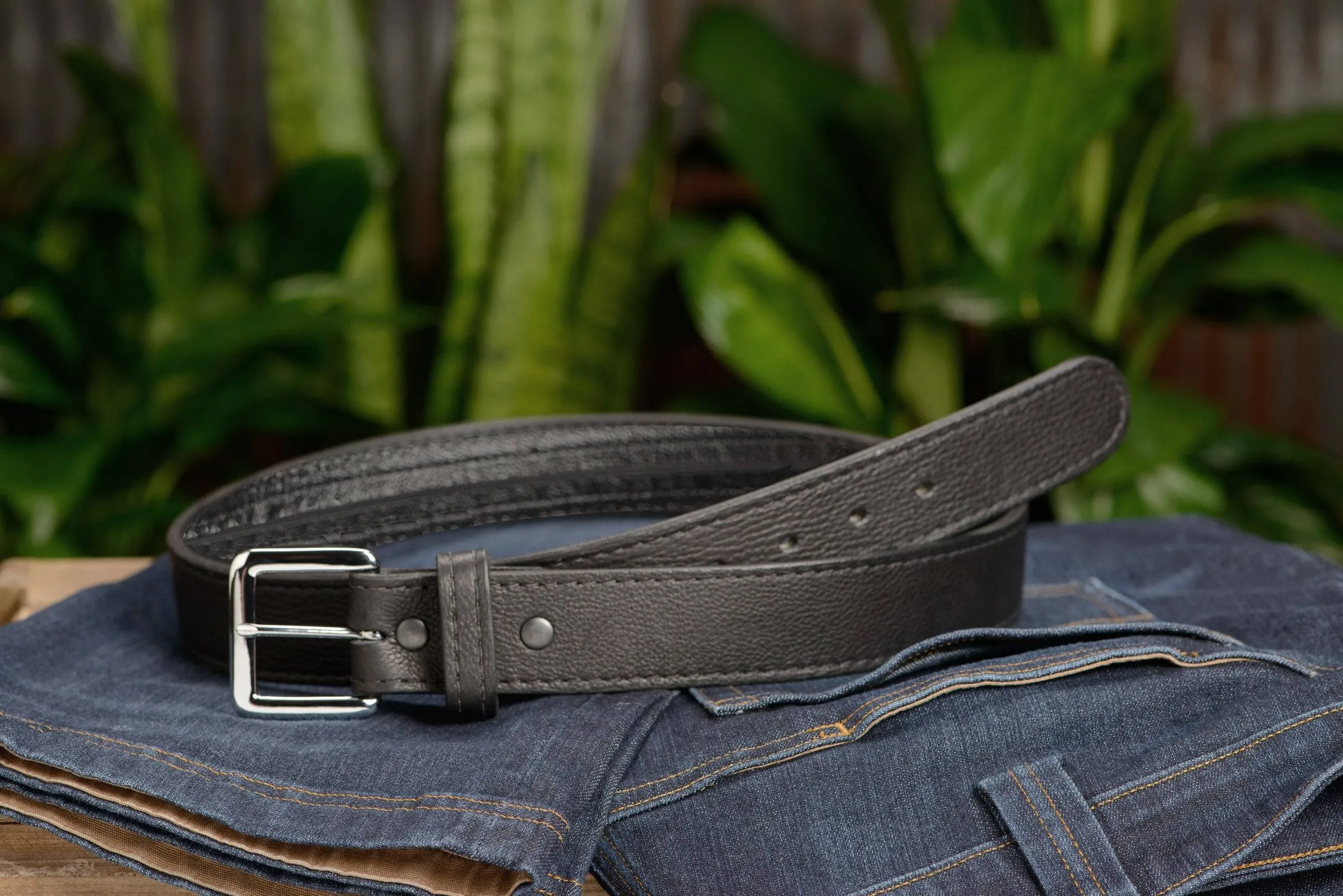 Black American Bison Money Belt With 25" Zipper