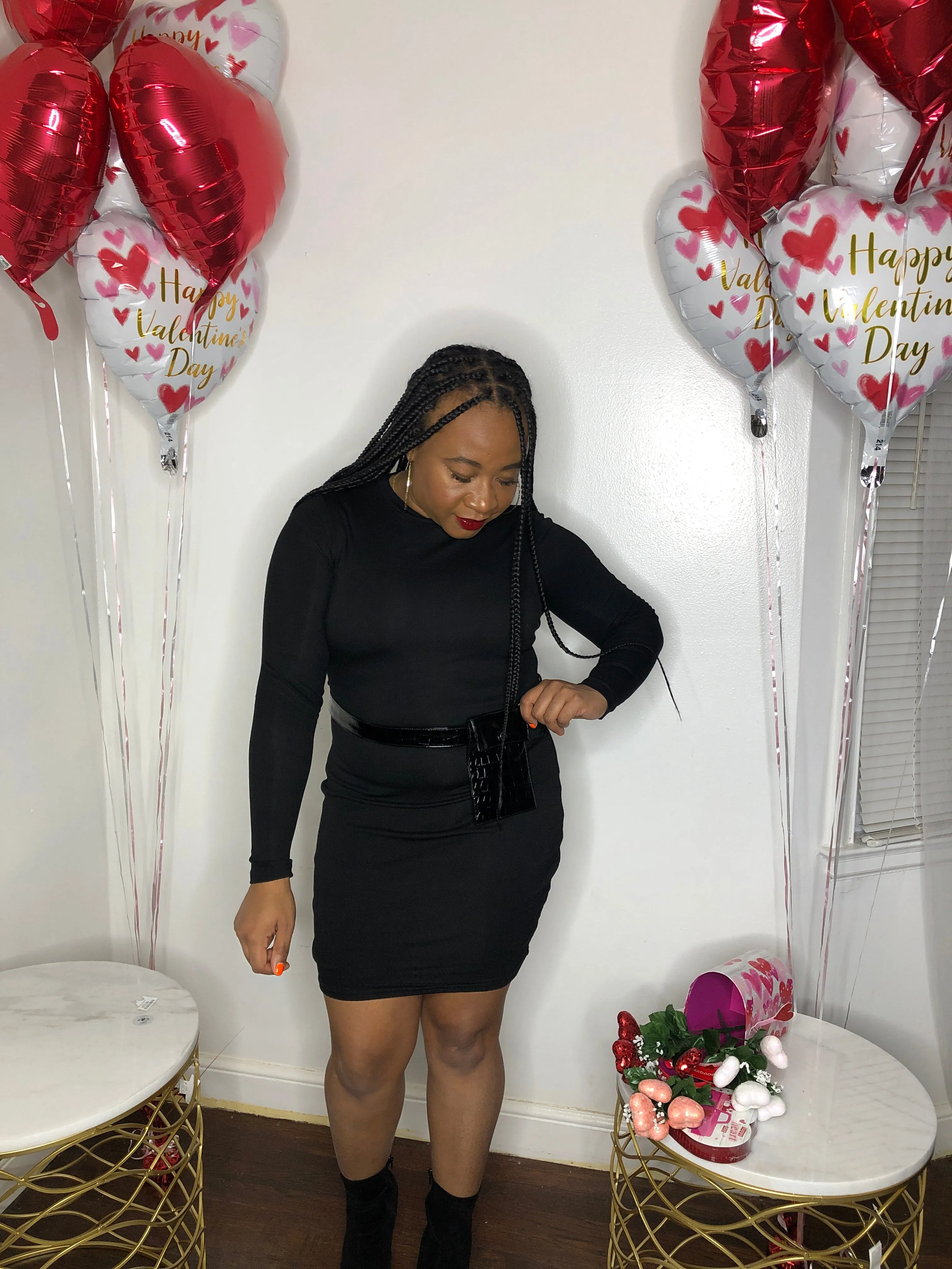 Black Mini dress (Belt included)