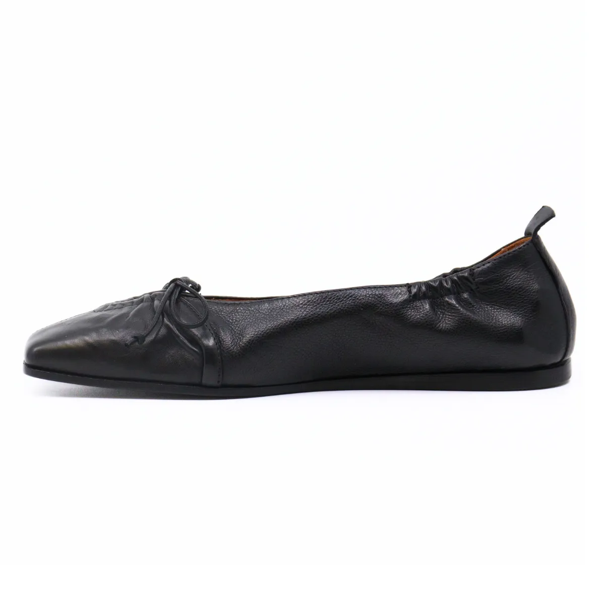 Bow Stitch Black Flat