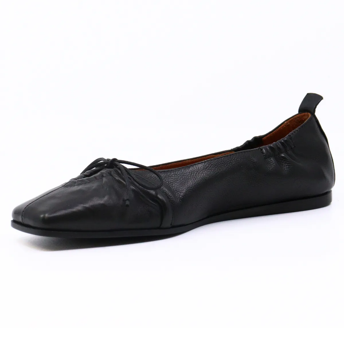 Bow Stitch Black Flat