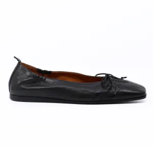 Bow Stitch Black Flat