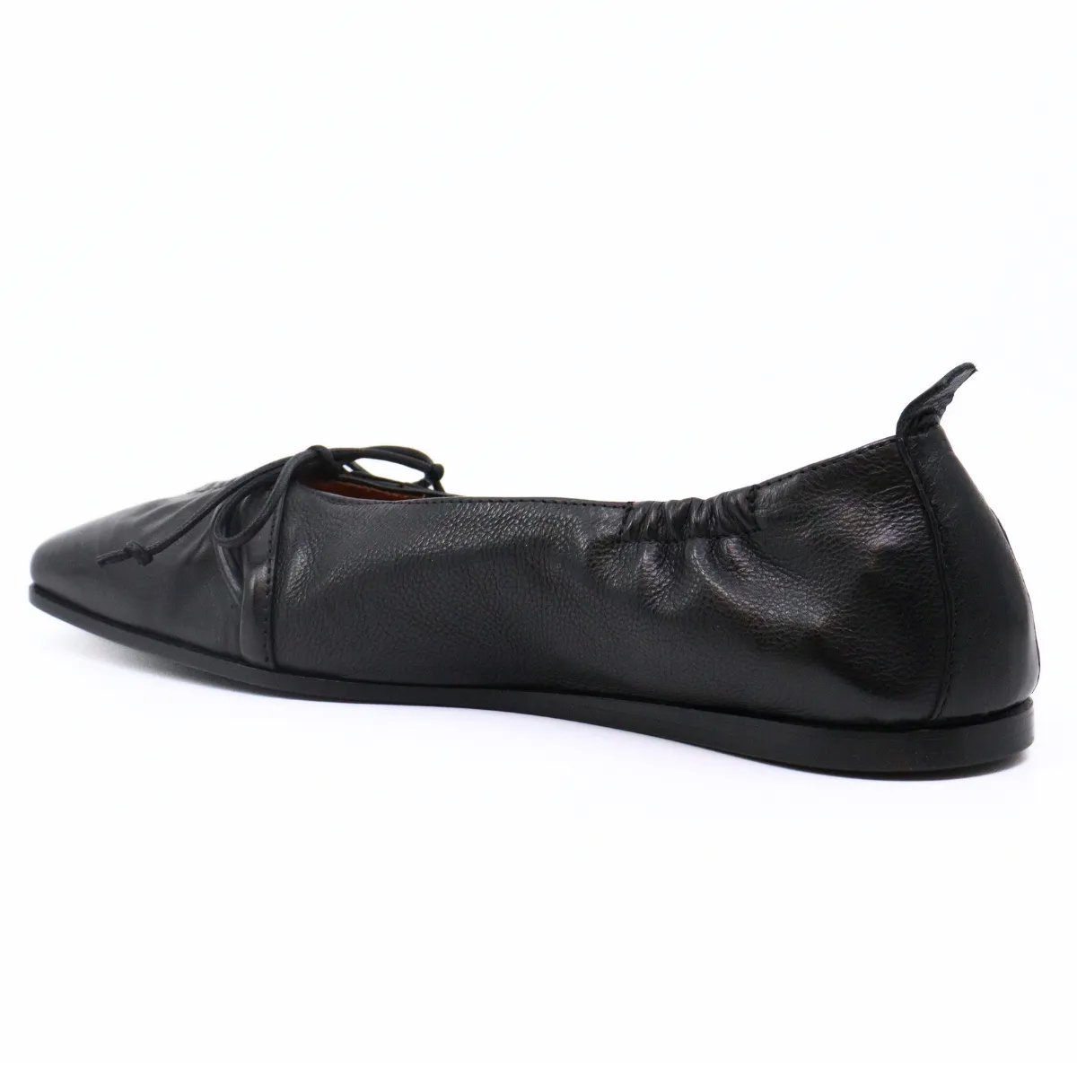Bow Stitch Black Flat
