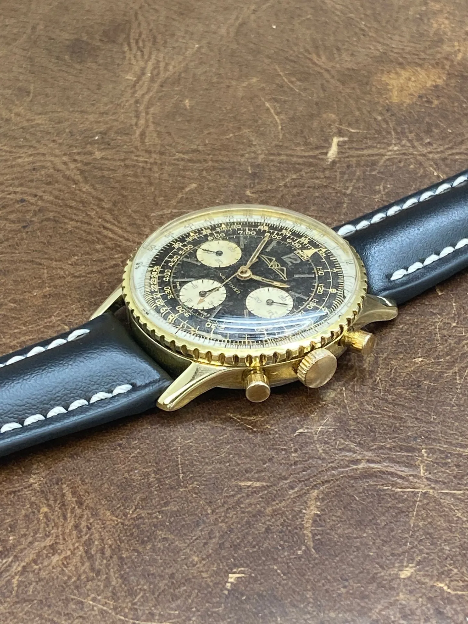 Breitling Navitimer 41mm AOPA 806 Black Panda Dial Manual Winding Men's Watch
