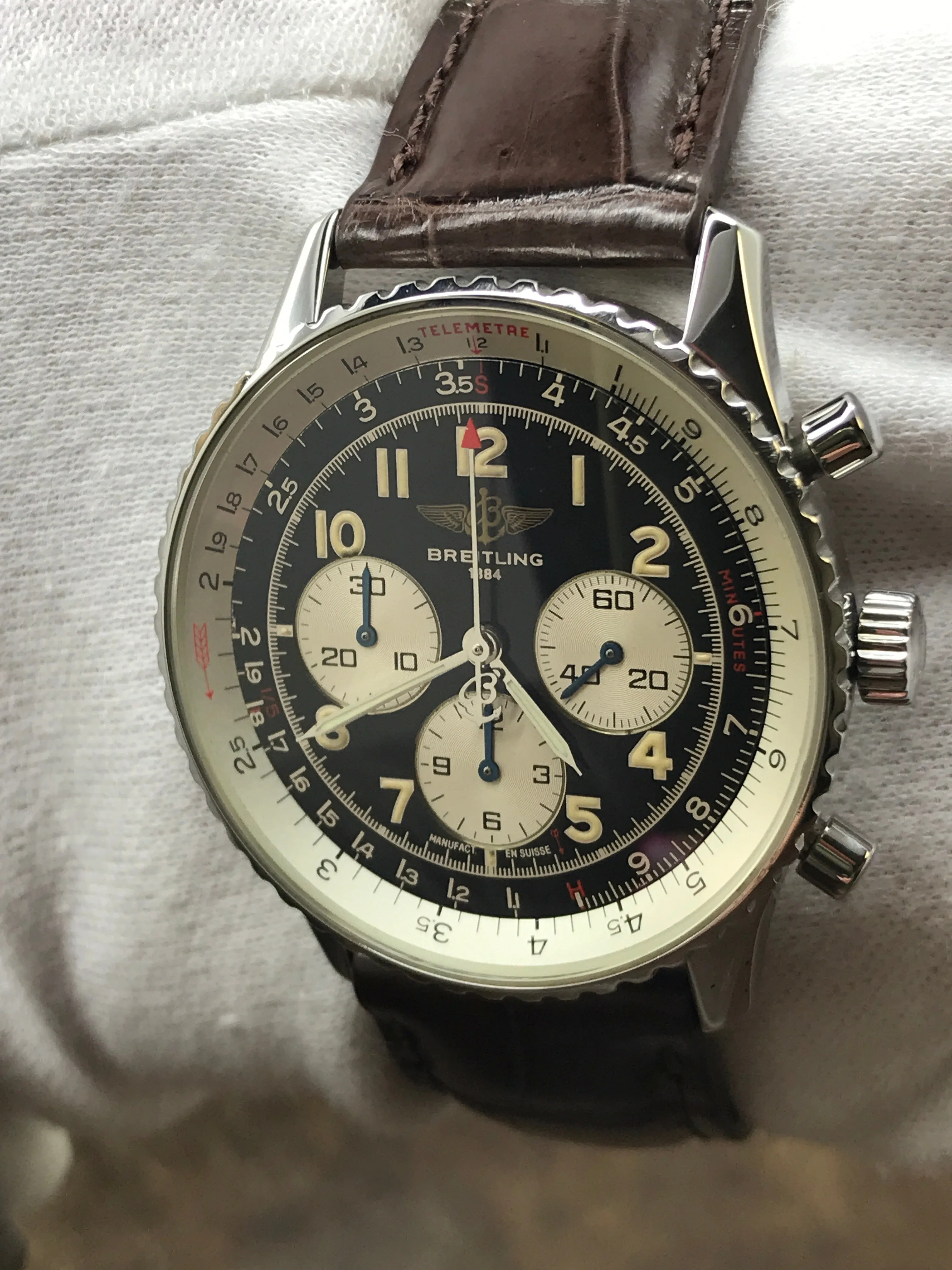 Breitling Navitimer 92 A30022 Black Panda Dial Automatic Men's Watch
