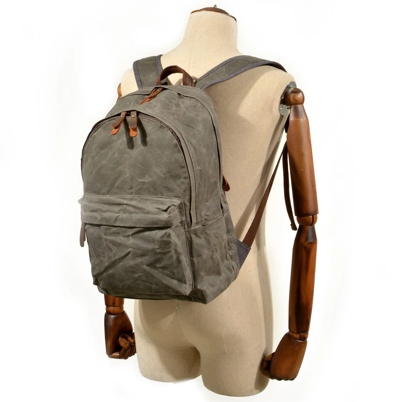 Canvas Backpack with Leather Accents – Minimalist Design