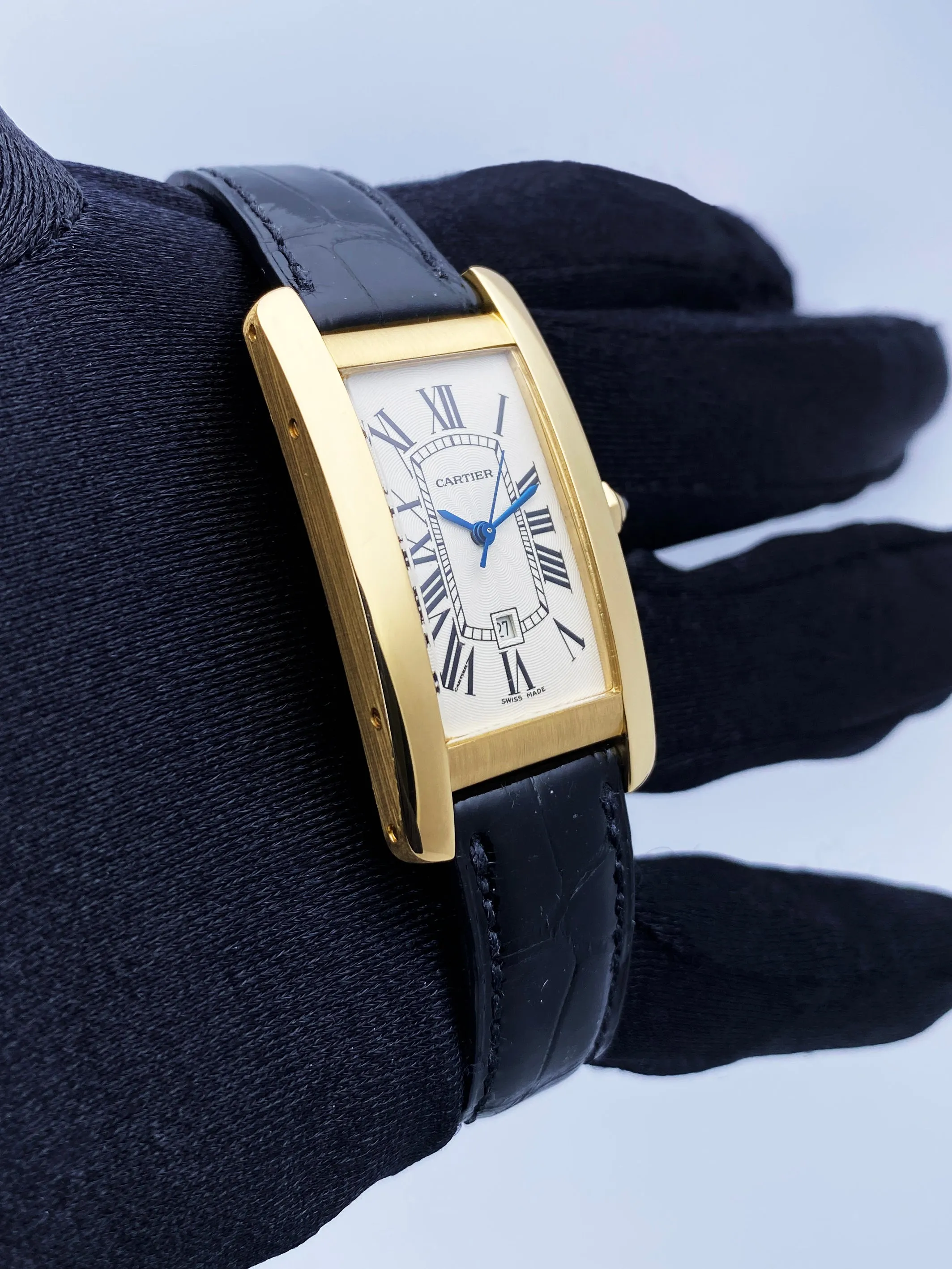 Cartier Tank Americaine W2603556 18K Yellow Gold Watch Box & papers