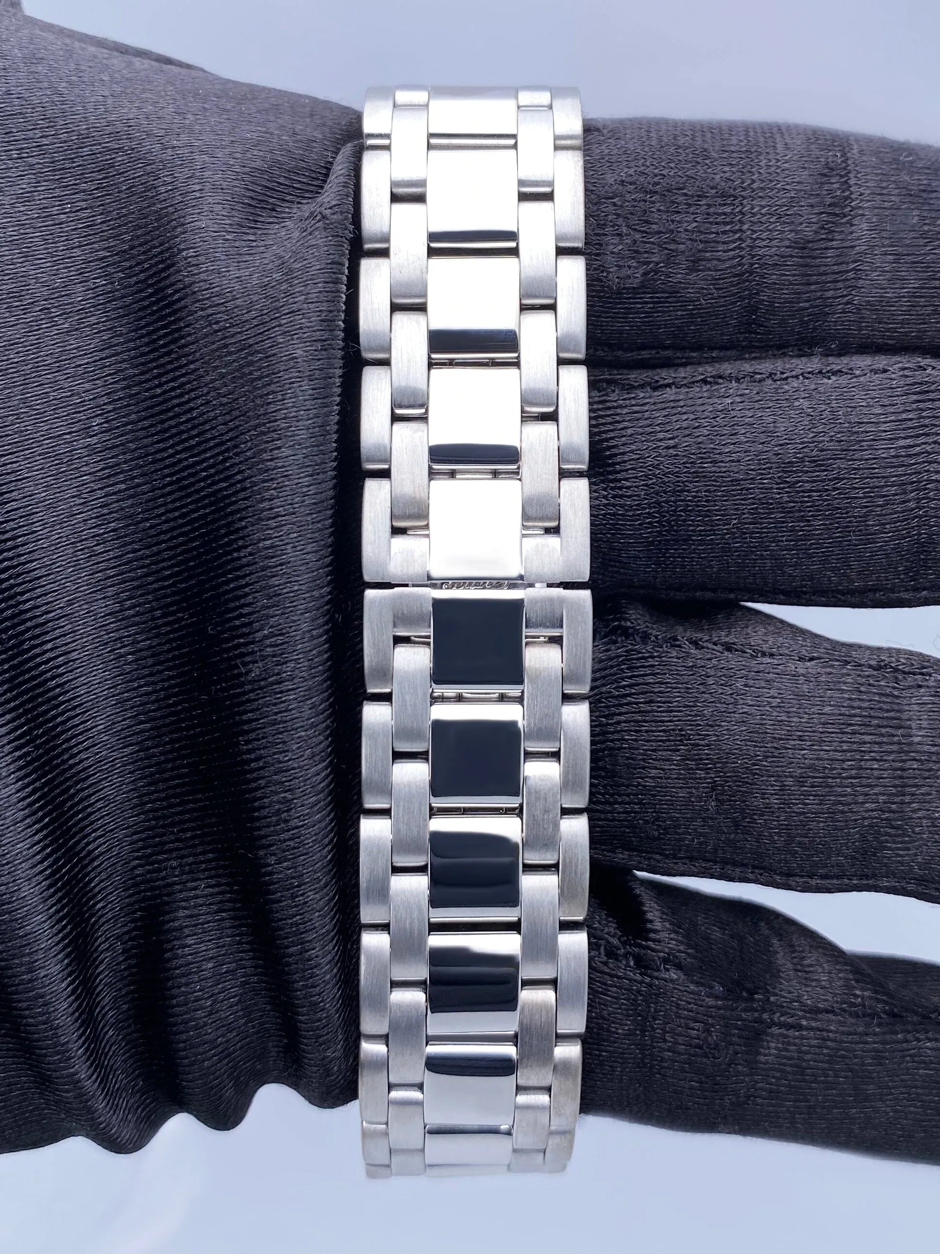 Cartier Tank Americaine W2603656 18K White Gold Automatic Watch