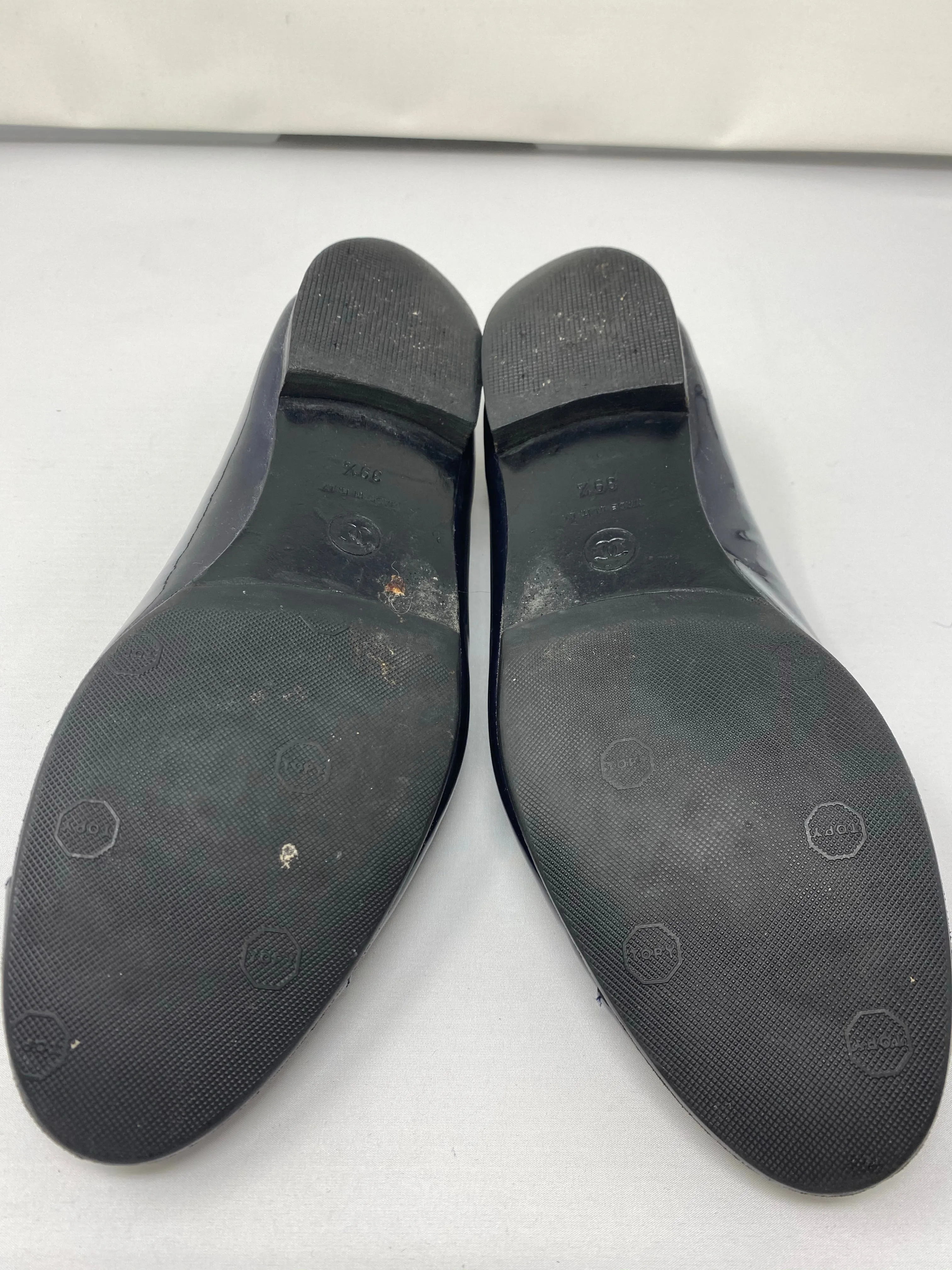 Chanel Navy Patent Leather Interlocking CC Ballet Flat with Bow