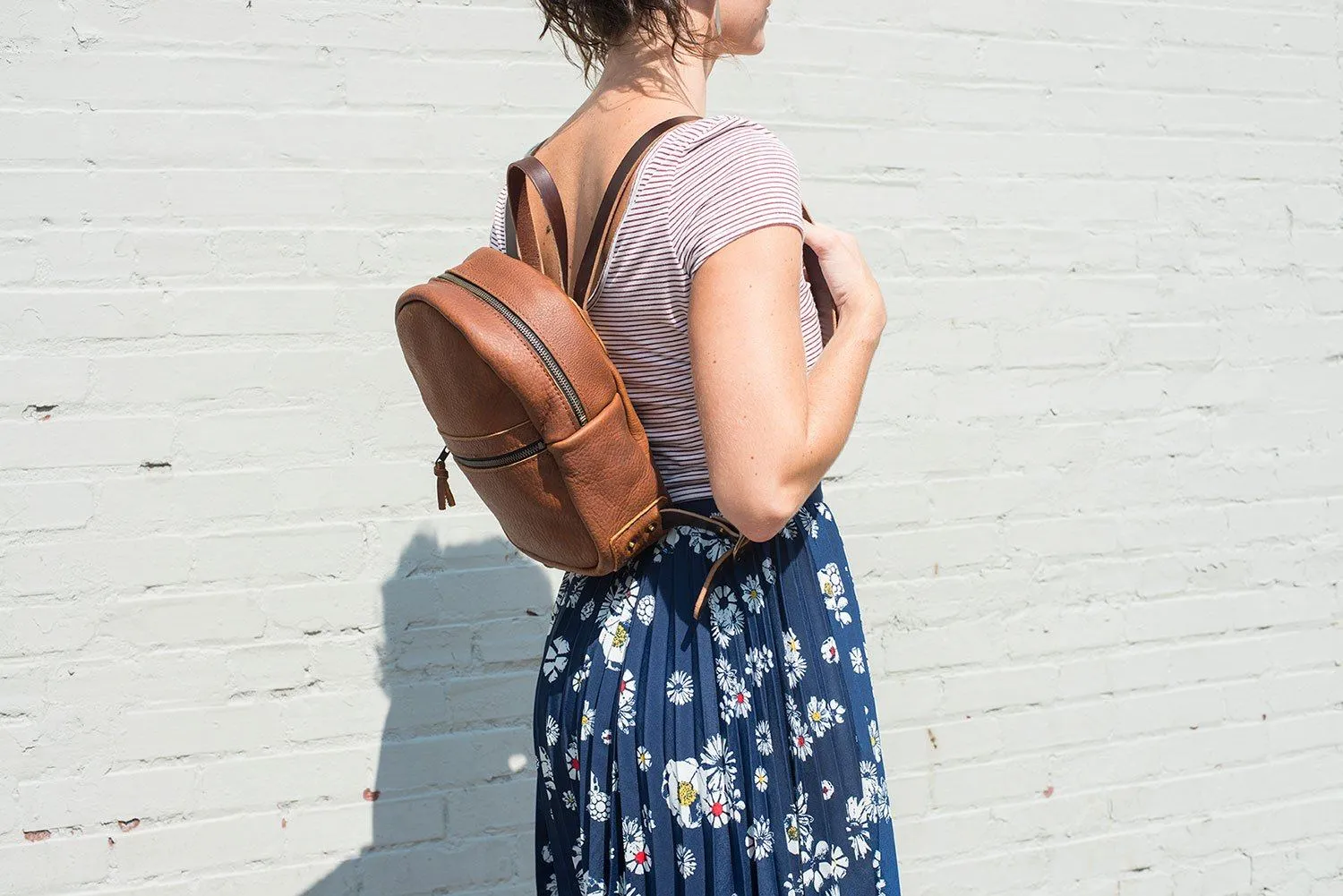 CLASSIC ZIPPERED SMALL LEATHER BACKPACK PURSE
