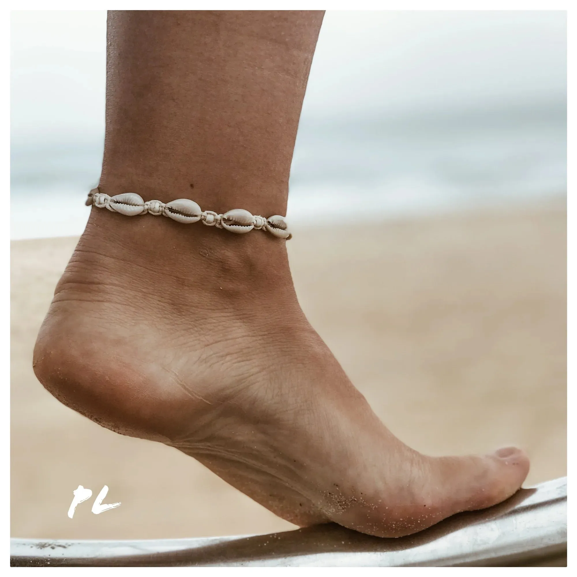 Cowrie Shell Anklet - Cream Beads