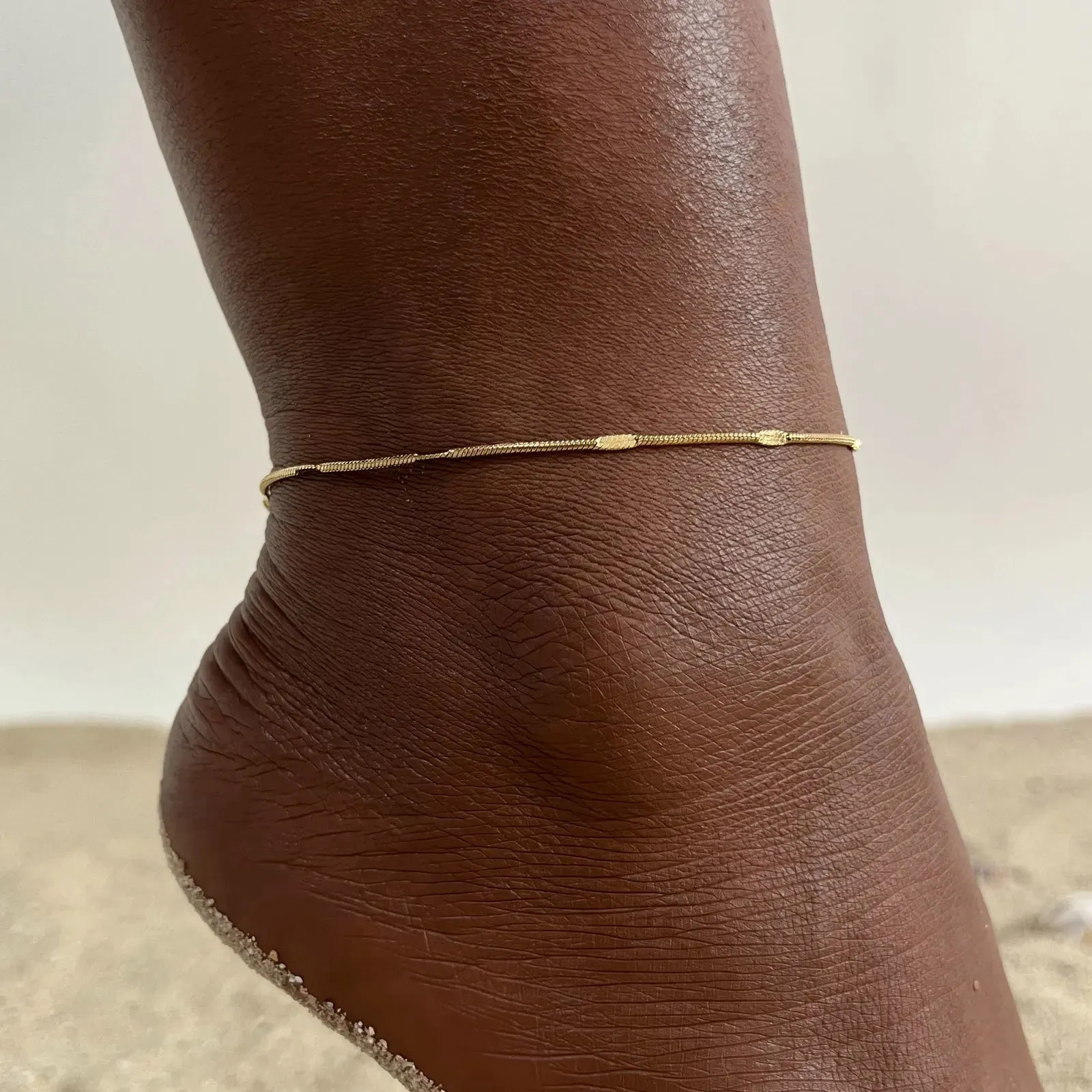 Dainty Sherri