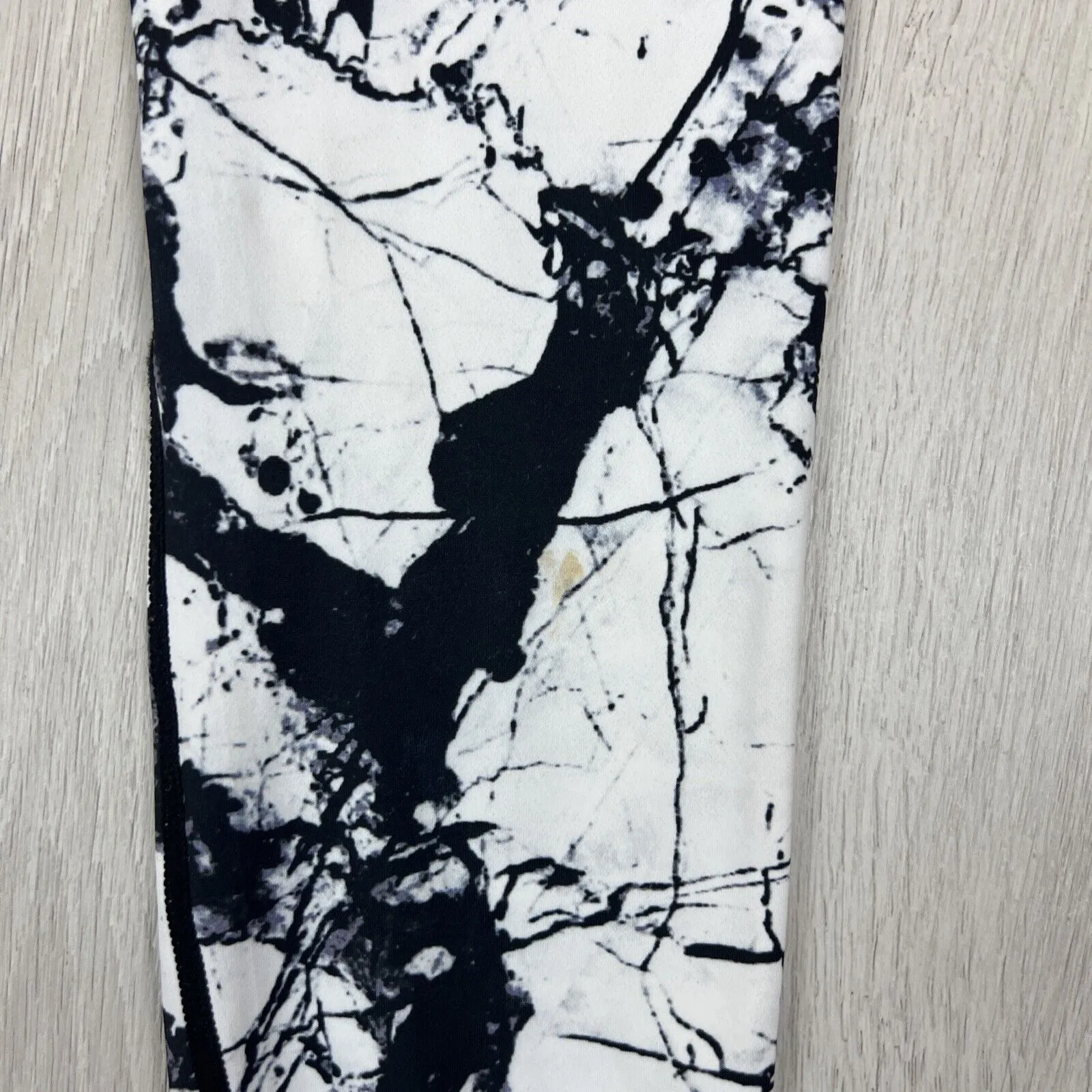 Do You Even Womens White Marble Activewear Leggings Size XS