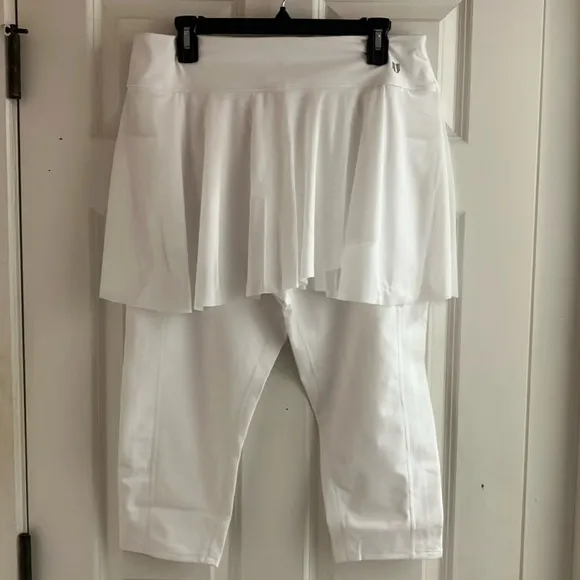 Eleven by Venus Tennis/Golf/Pickleball Capri Skort, NWT!