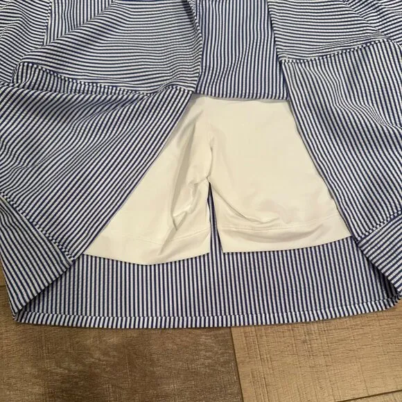 FAIRWAY &amp; GREENE WOMENS SIZE XL BLUE AND WHITE STRIPE TENNIS GOLF SKORT NEW