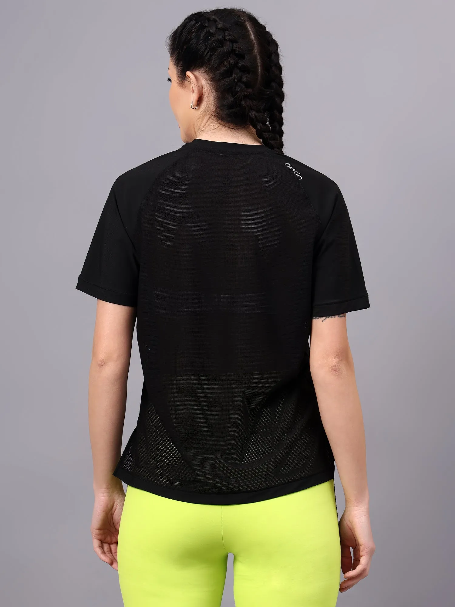 Fitkin women self stripes back mesh design short sleeves t-shirt
