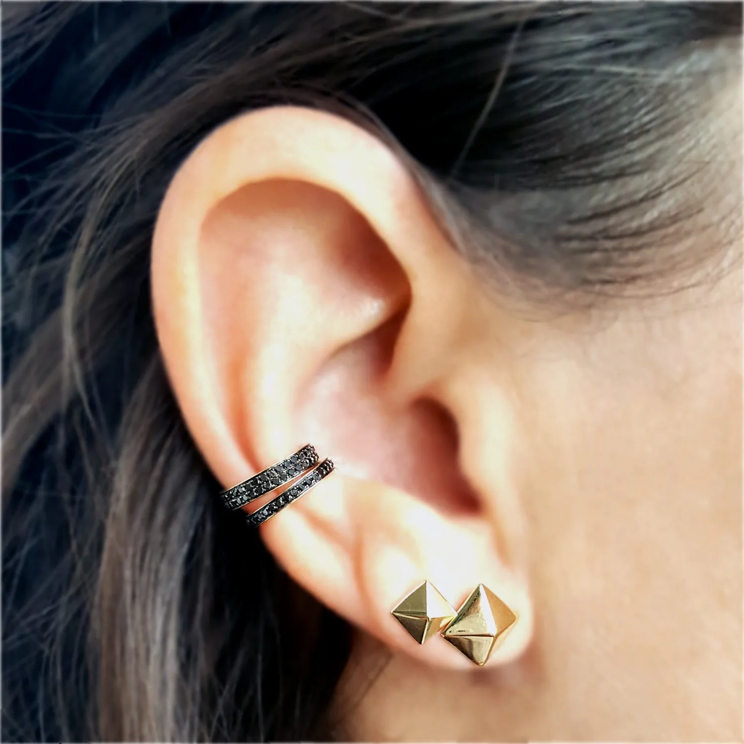 Full Single Row Black Diamond & Gold Ear Cuff