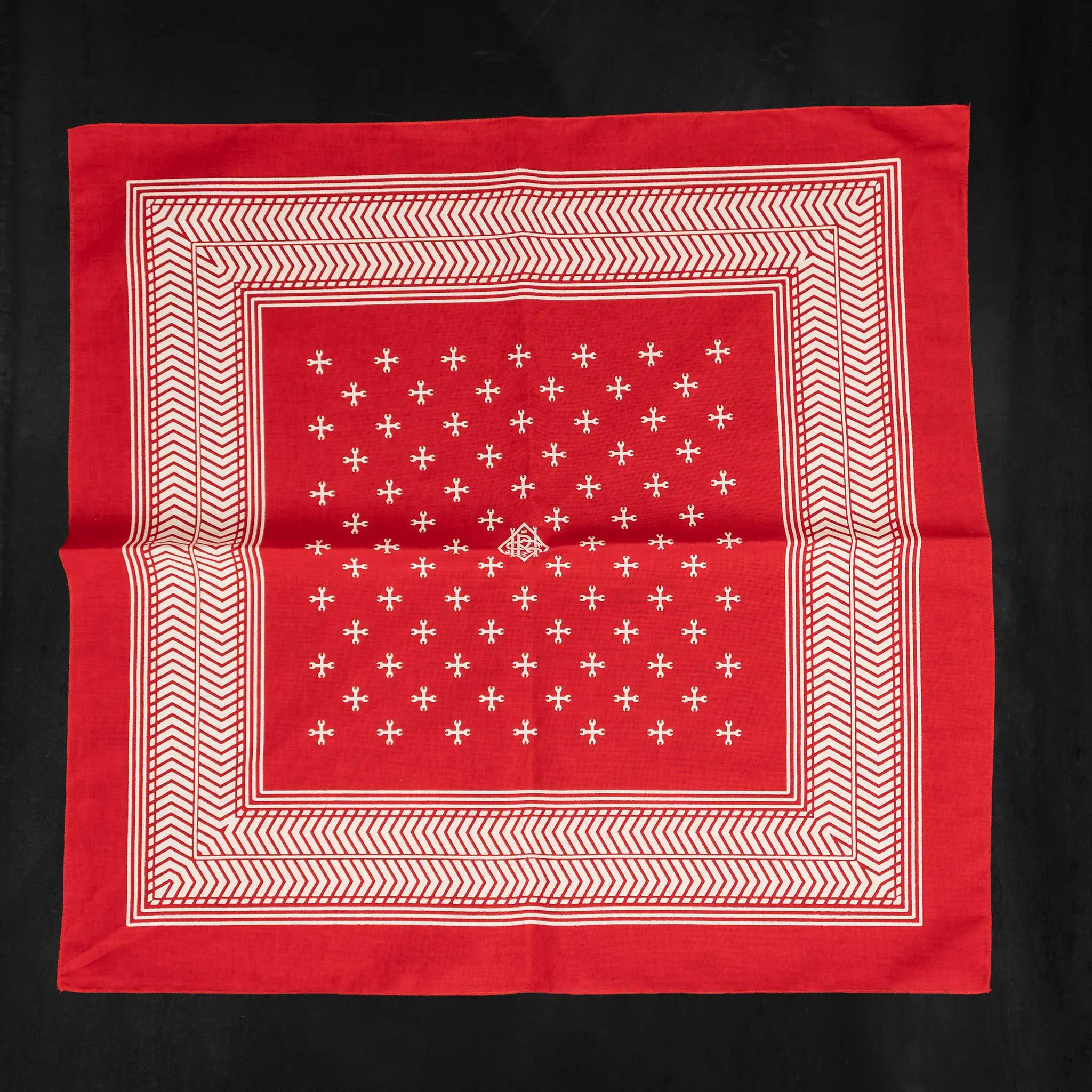 Handbuilt Show Cross Tread Bandana