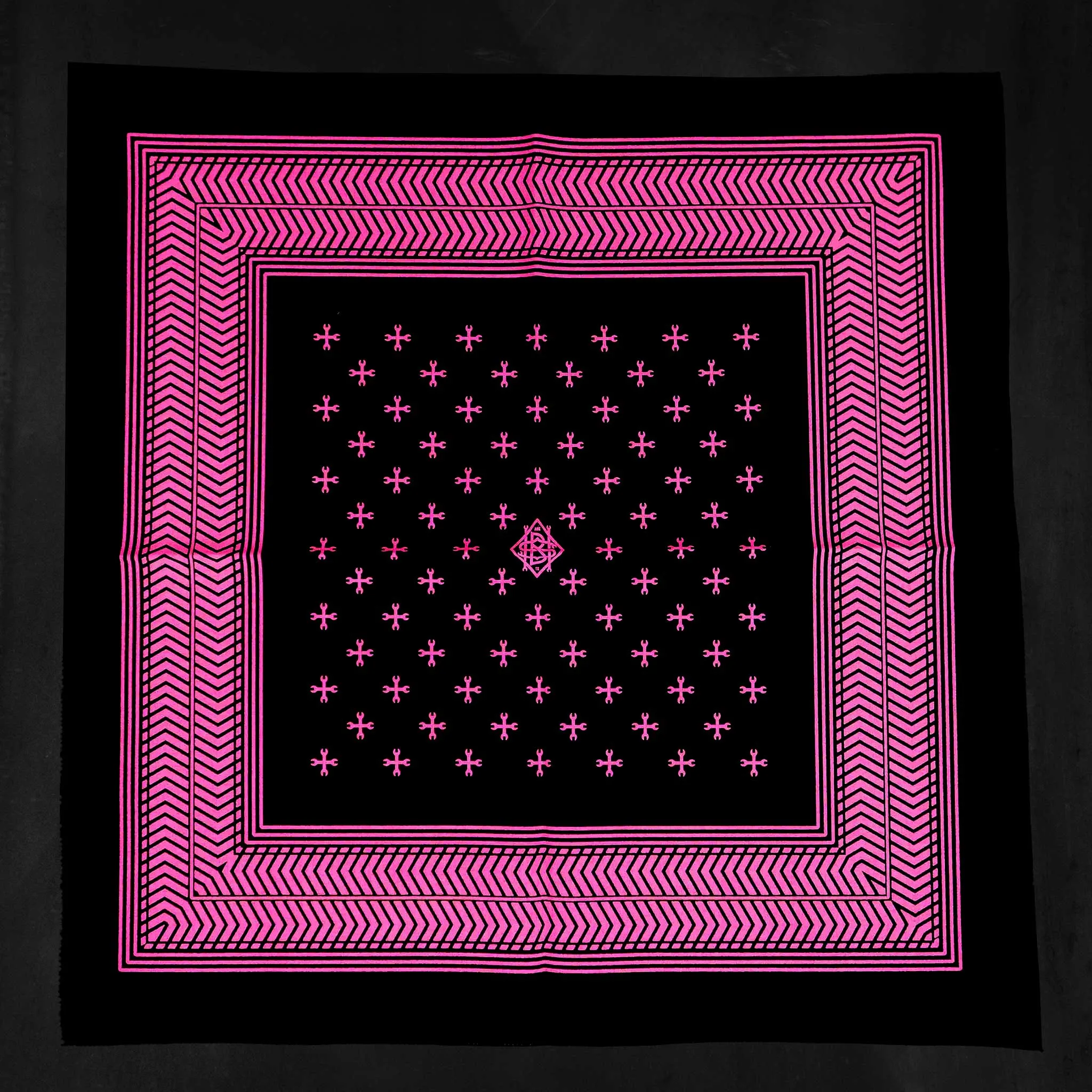 Handbuilt Show Cross Tread Bandana