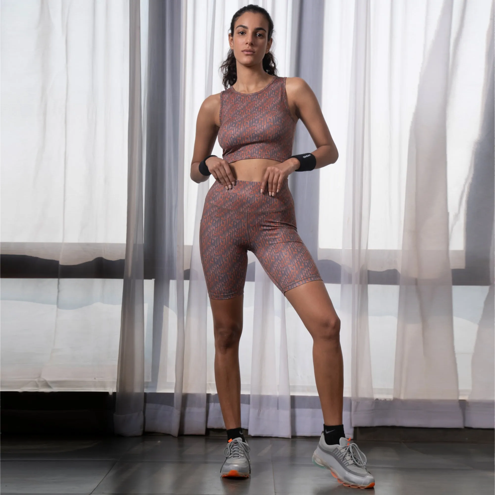High Waist Knee Length Printed Sports Shorts With Pocket