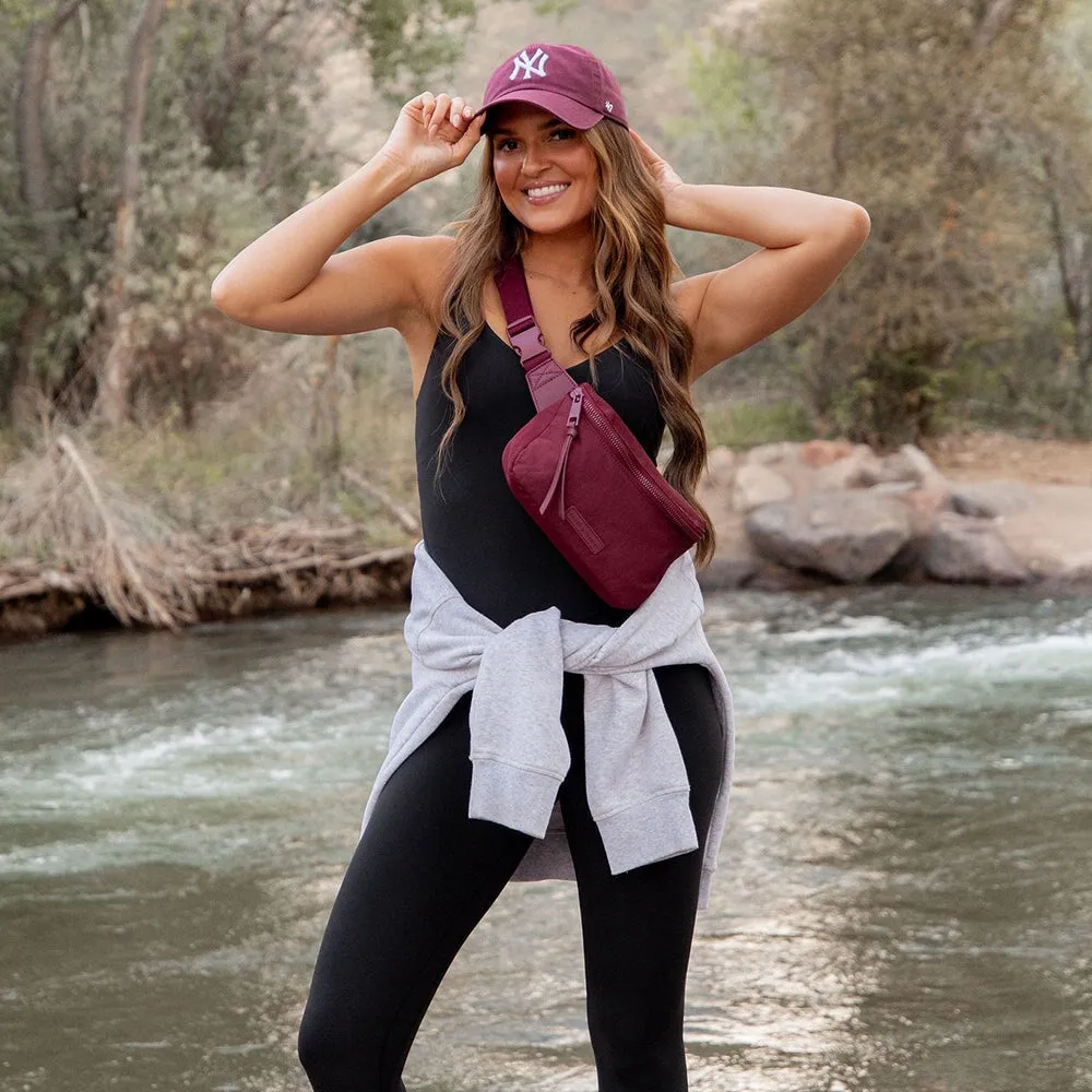 In Motion Belt Bag Berry