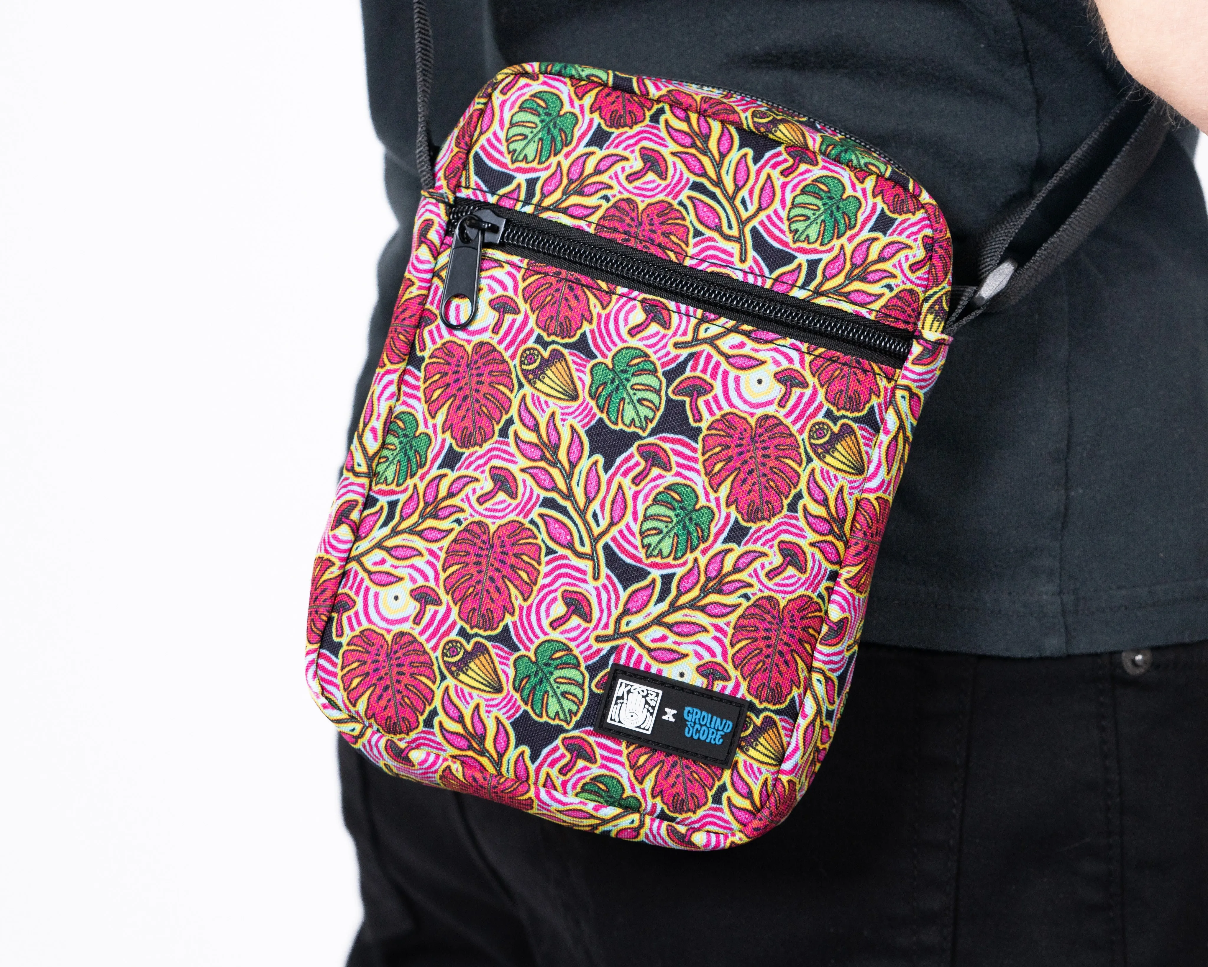KOOZ - Comedown Season Shoulder Bag