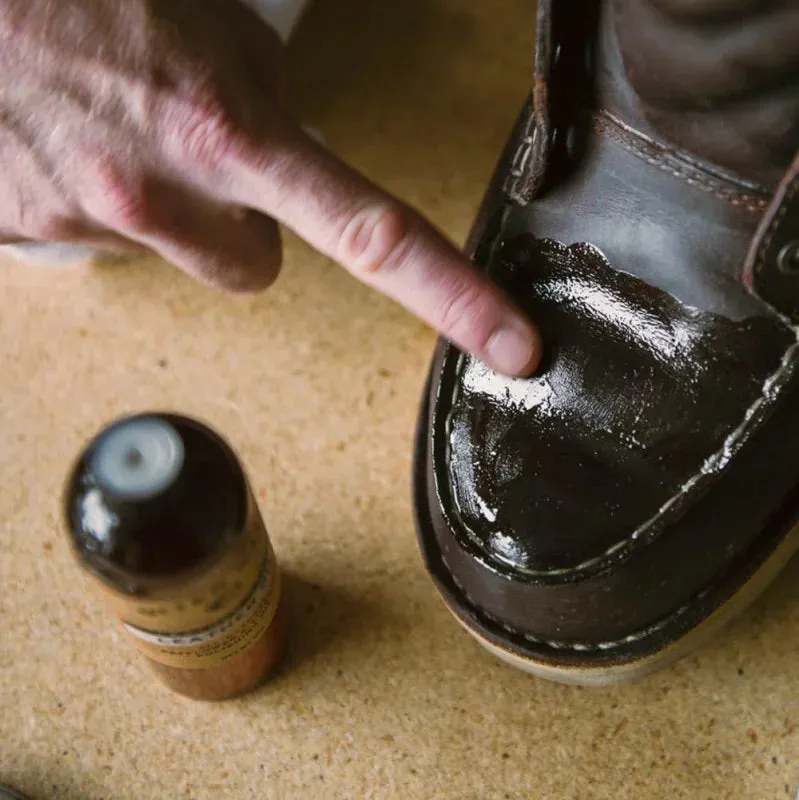 Leather Polishing Oil | Otter Wax