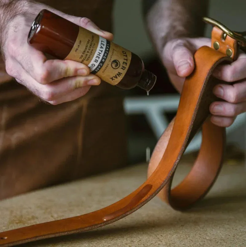 Leather Polishing Oil | Otter Wax