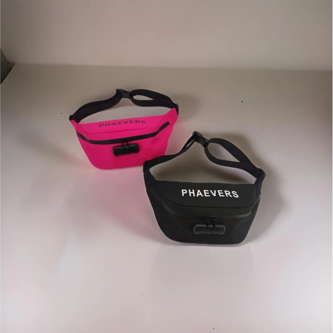 Lockable Smell Proof Crossbody Bag