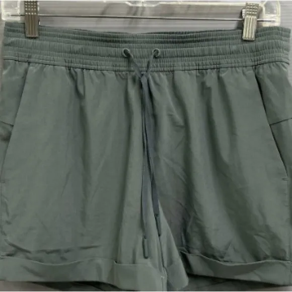 Lululemon Green Shorts Size 8