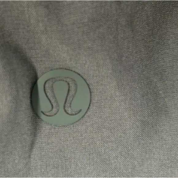 Lululemon Green Shorts Size 8