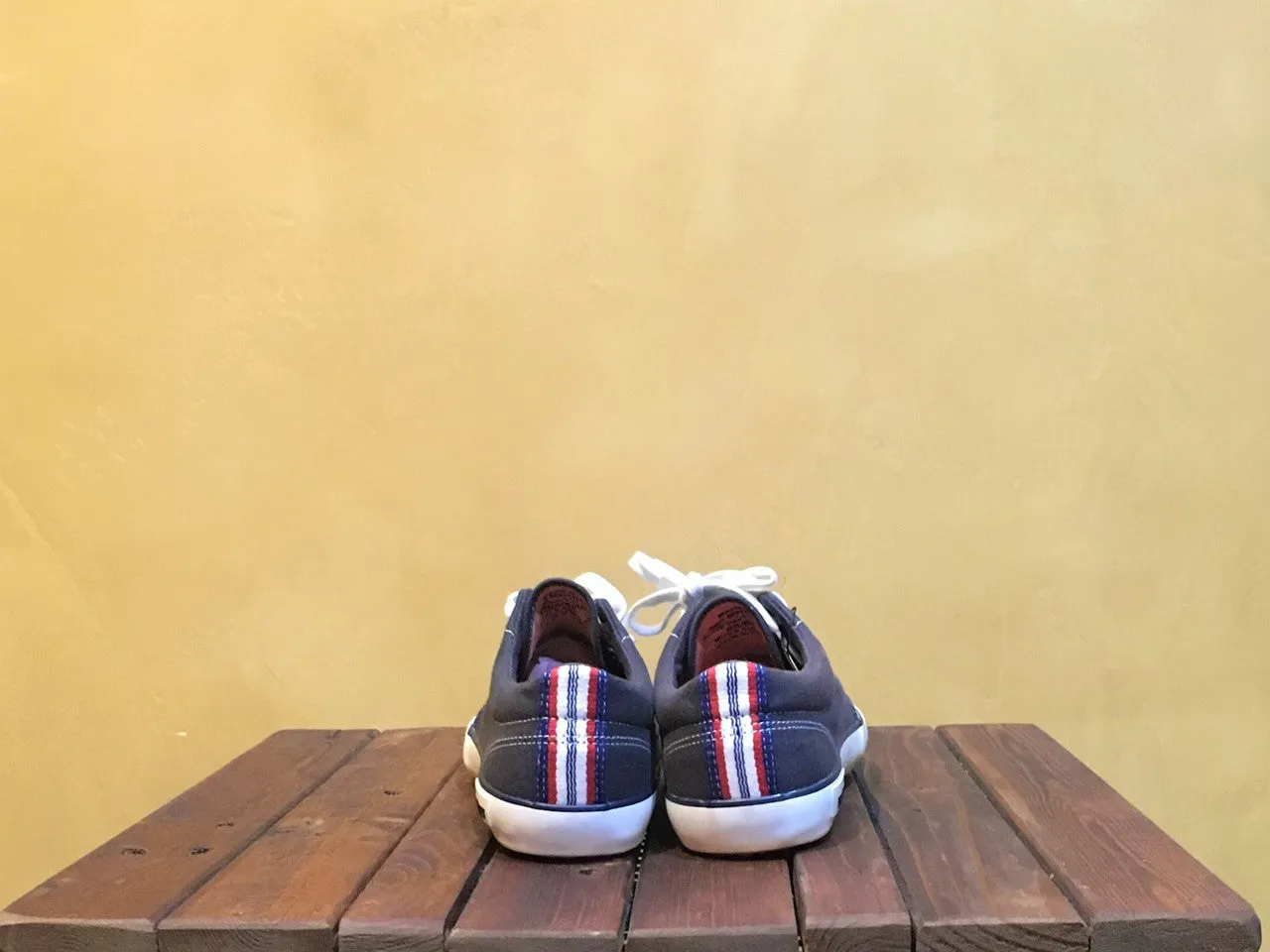M0565NAV090A14 05/65 Seavees Westwood Tennis Shoe Standard Canvas Specs Navy