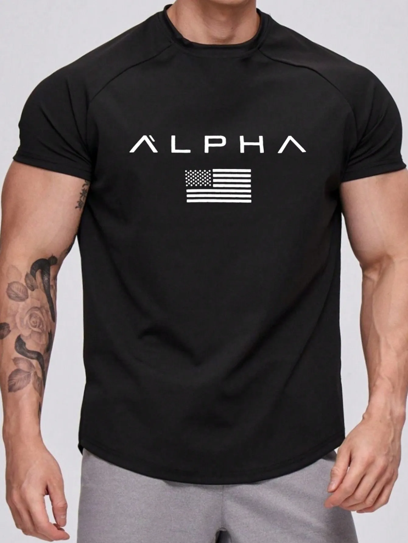 Men Flag & Letter Graphic Raglan Sleeve Sports Tee